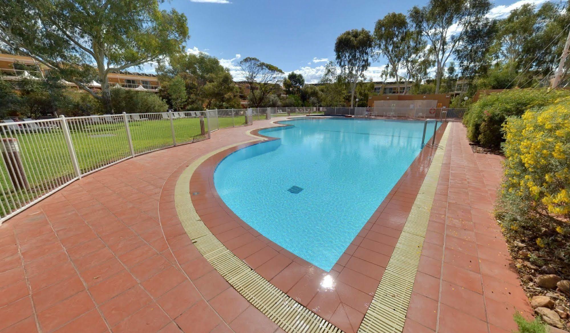 Emu Walk Apartments Ayers Rock  Exterior foto